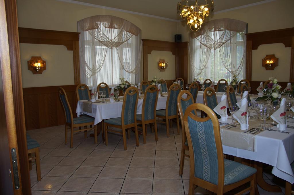 Ratskeller Thum Hotel Exterior photo